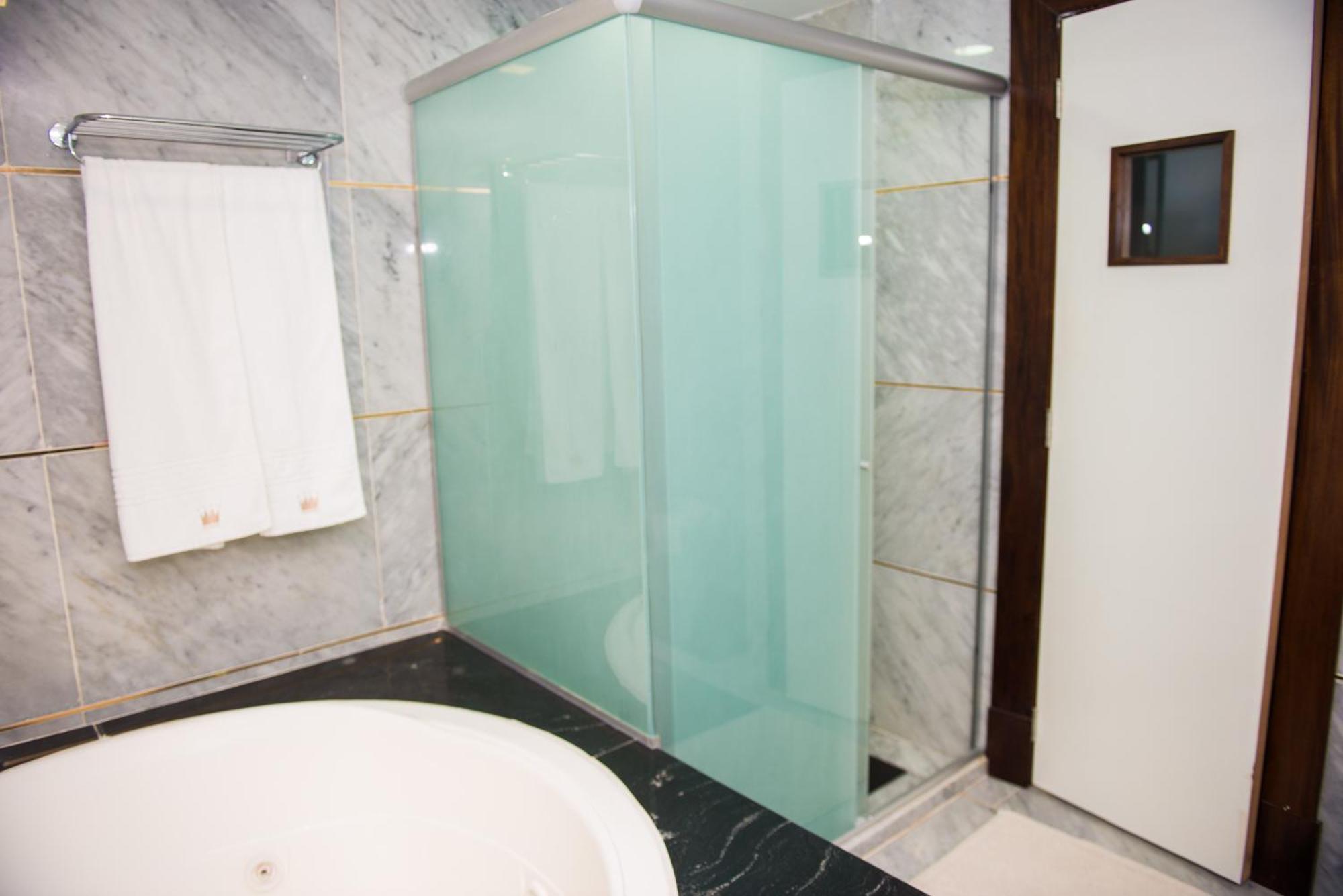 Royal Atlântica Macaé Hotel Esterno foto