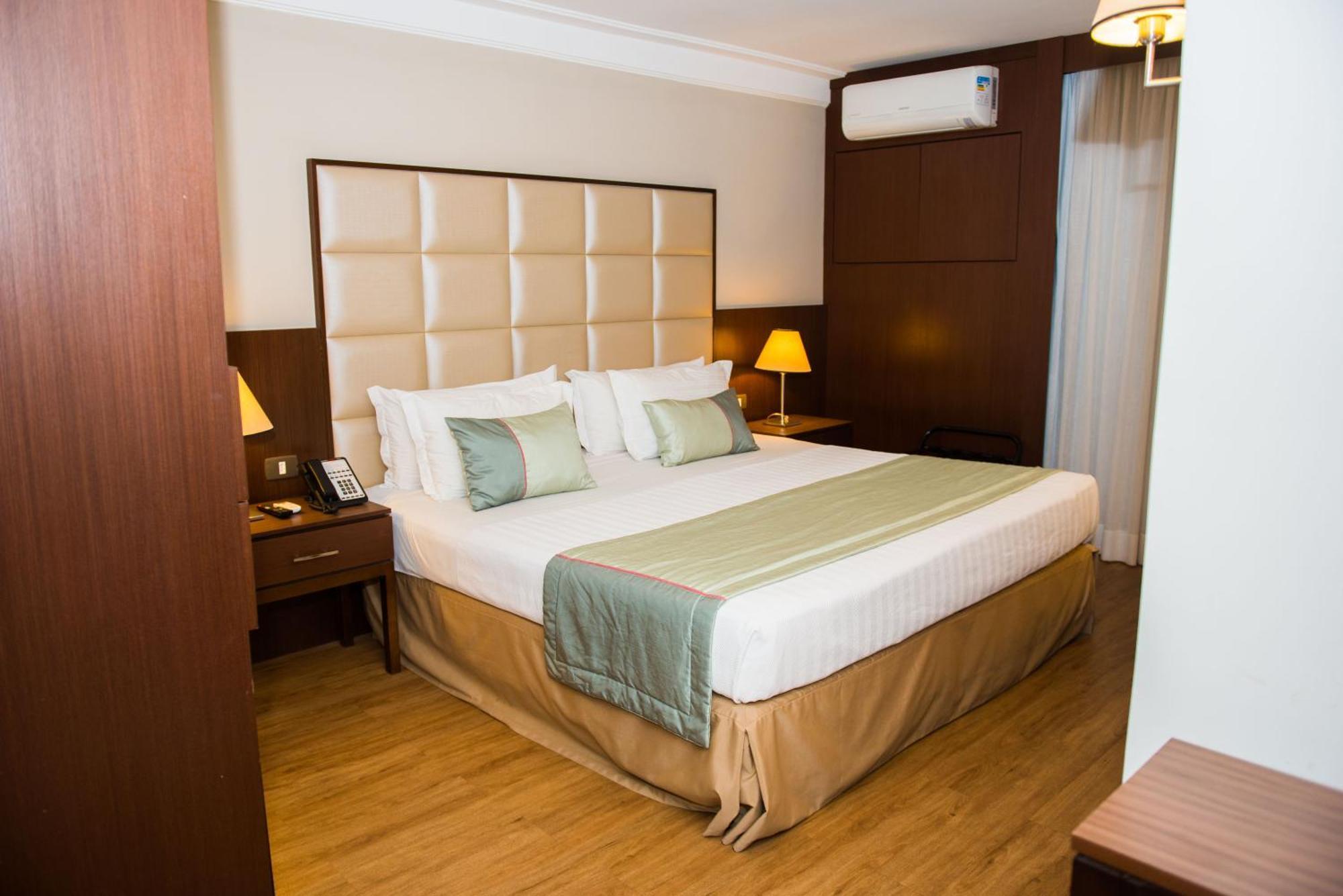 Royal Atlântica Macaé Hotel Esterno foto