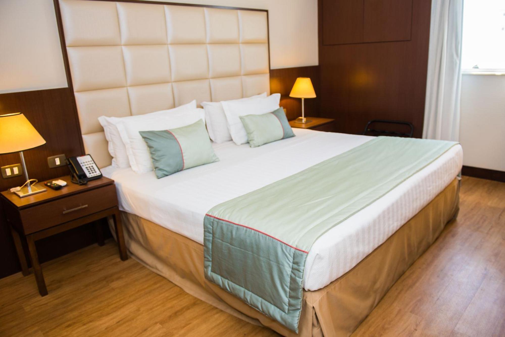 Royal Atlântica Macaé Hotel Esterno foto