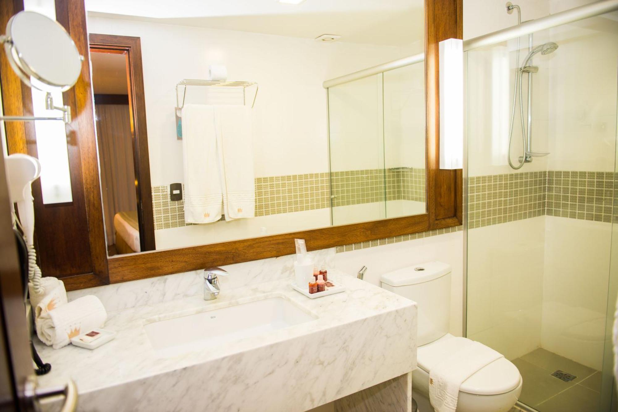 Royal Atlântica Macaé Hotel Esterno foto