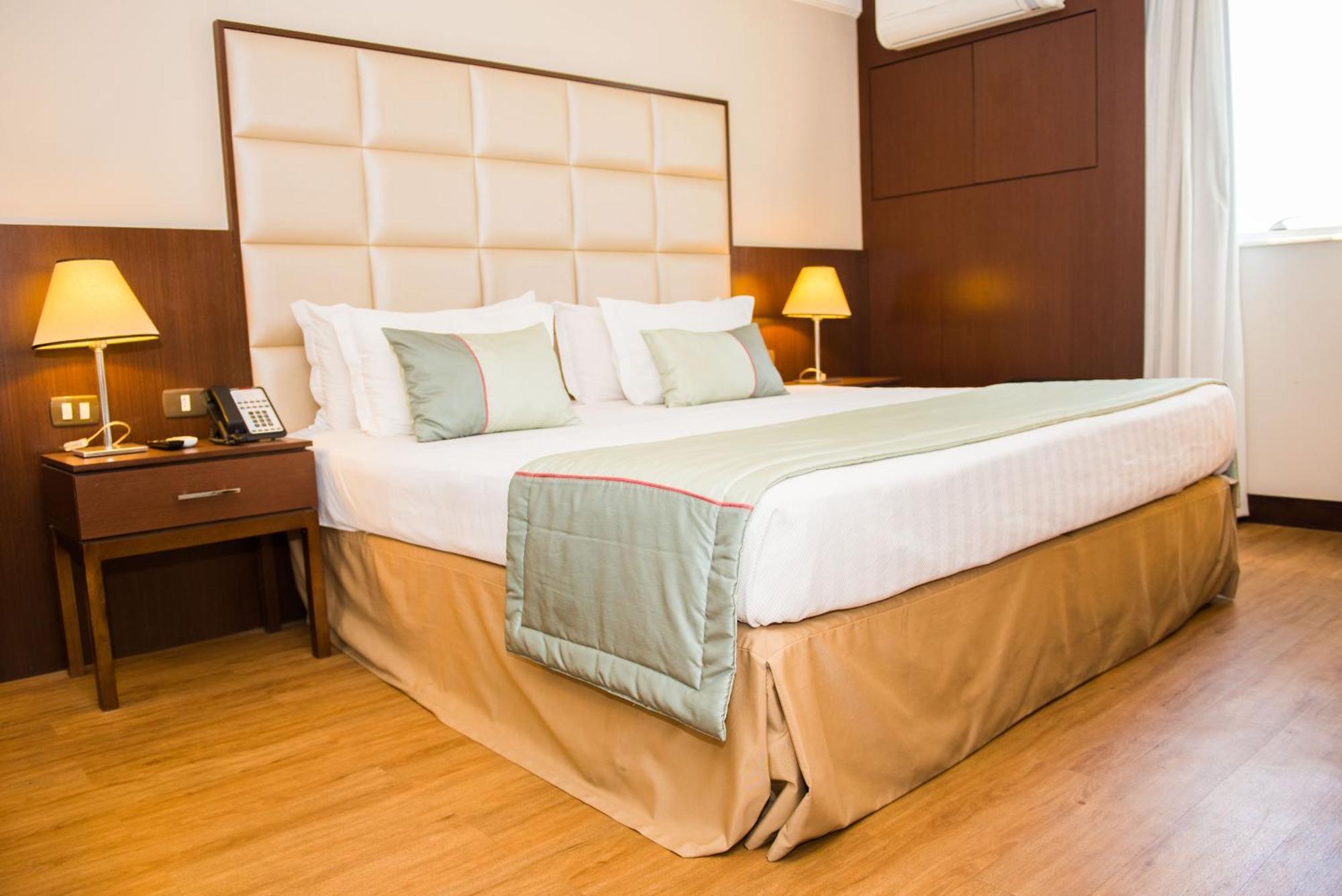 Royal Atlântica Macaé Hotel Esterno foto